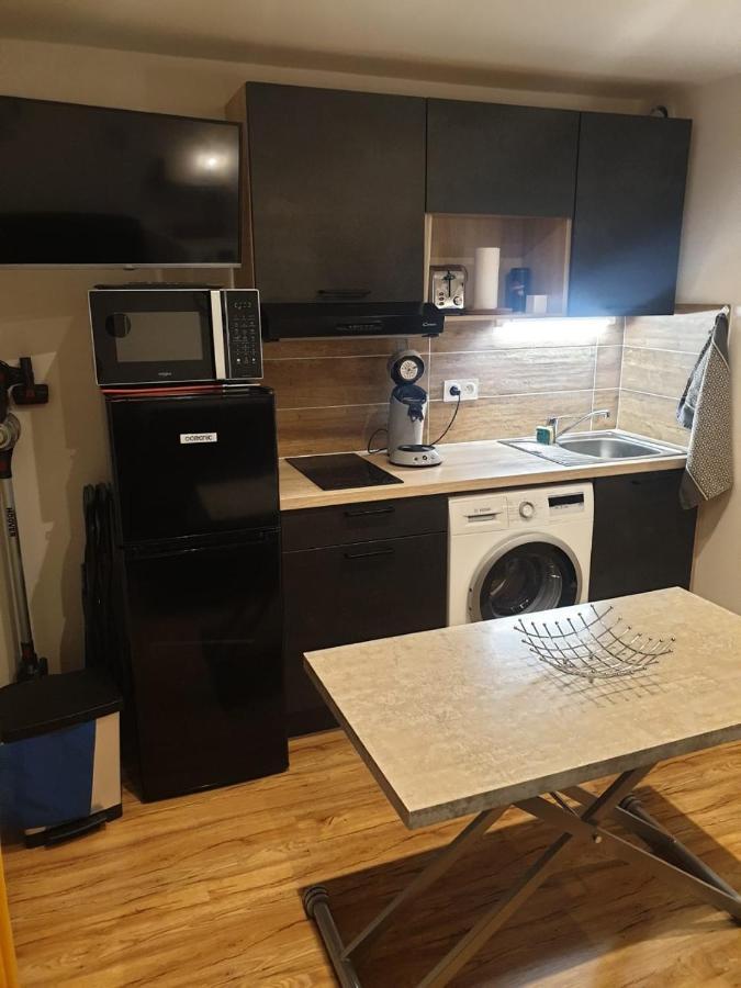 Le 67,Ski Et Randonnee,Lave Linge,Seche Linge,Parking Bernex Exterior photo